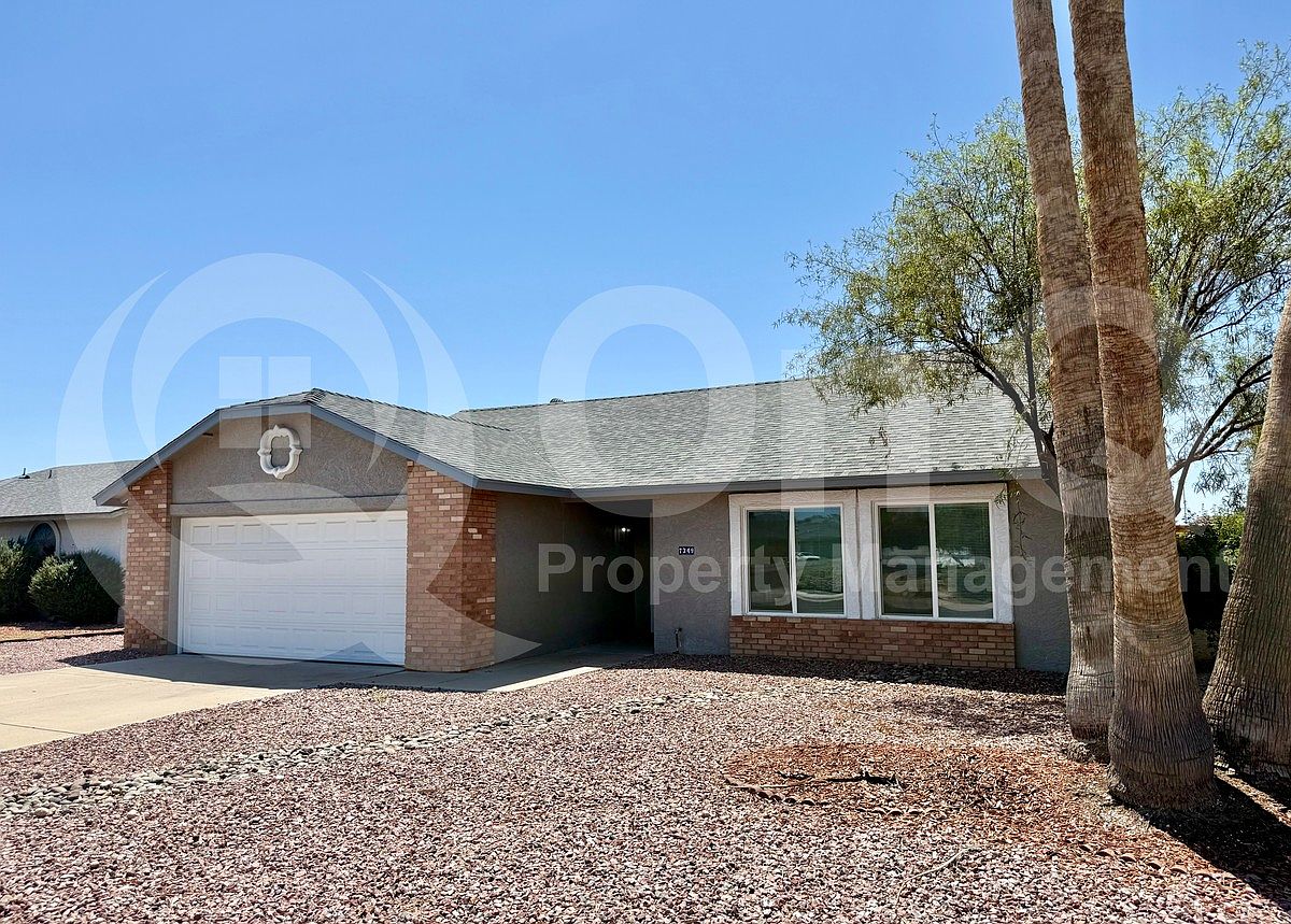 7349 W Denton Ln photo 2