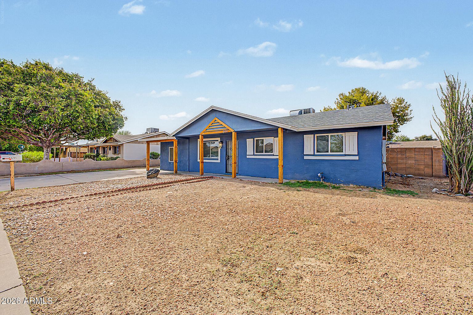 6944 W Solano Dr N photo 5