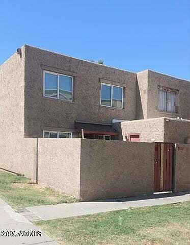 6838 W Monterosa St Phoenix, AZ 85033 photo 2