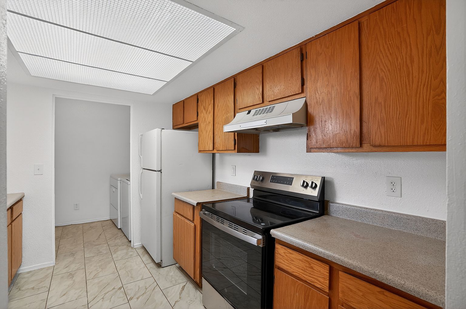 6911 W Villa Rd Phoenix, AZ 85033 photo 2