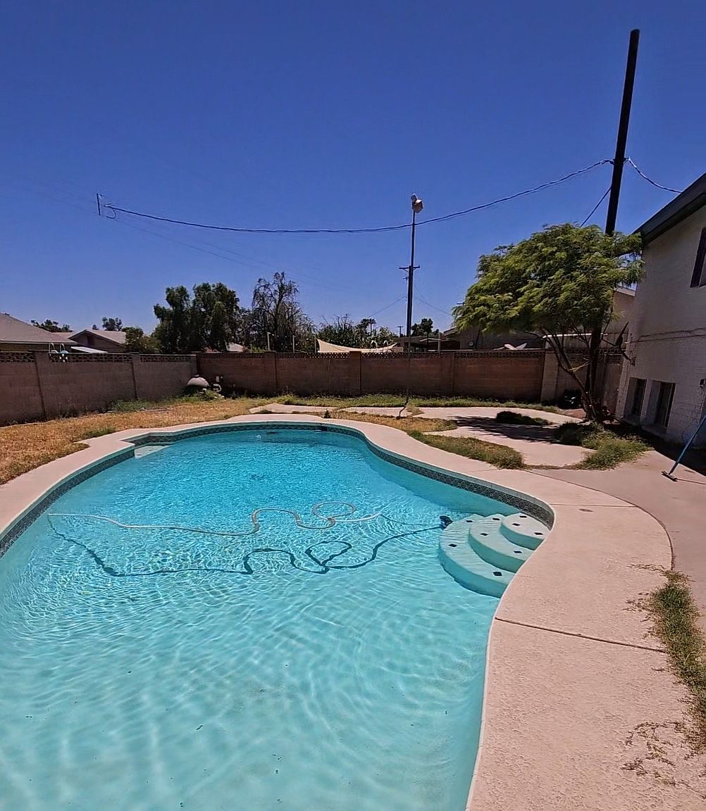 6165 W Highland Ave photo 3