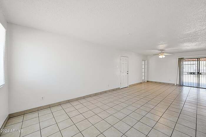 6938 W Campbell Ave photo 5