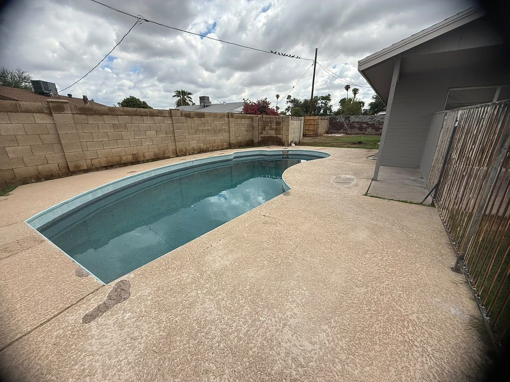 4411 N 65th Dr photo 5