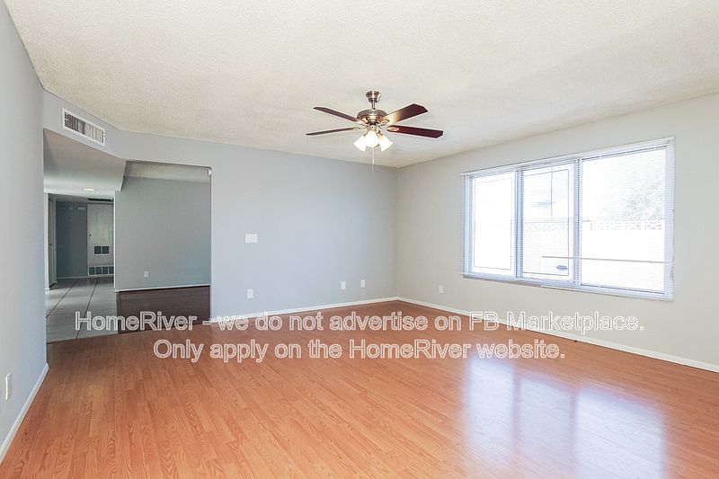 3920 W Solano Dr N photo 3