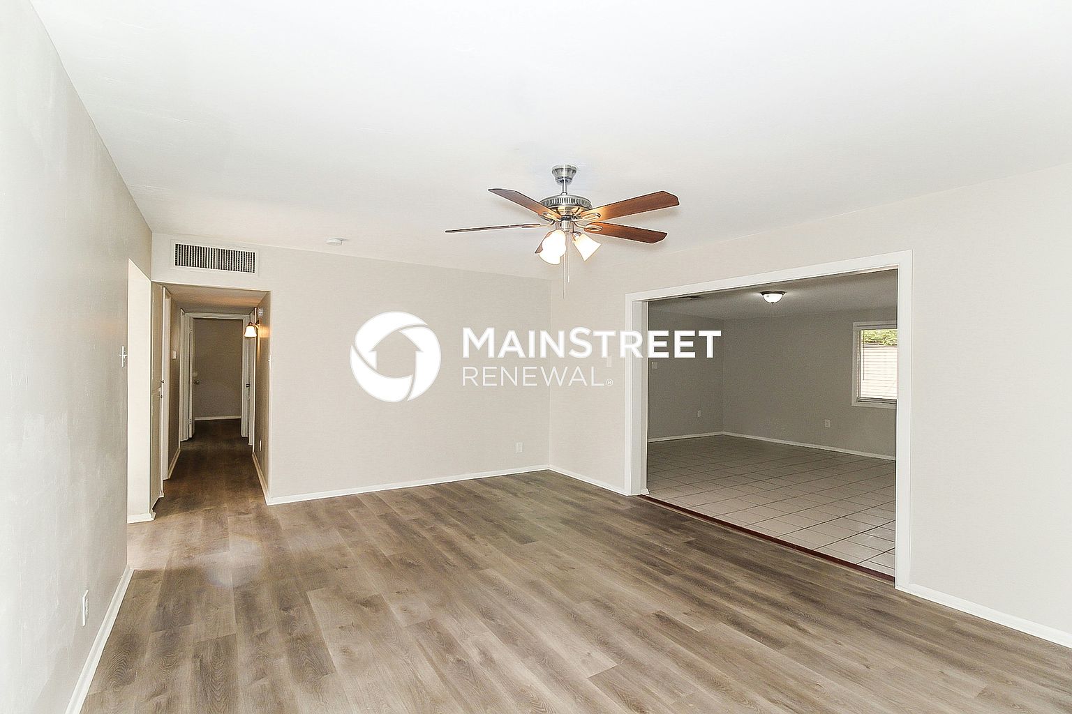 3638 W Luke Ave photo 5