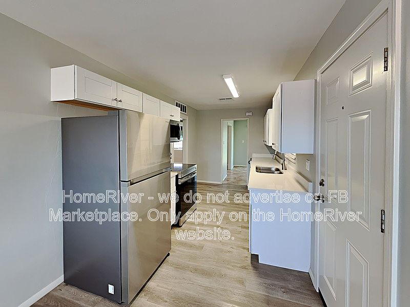 3623 W Luke Ave photo 5