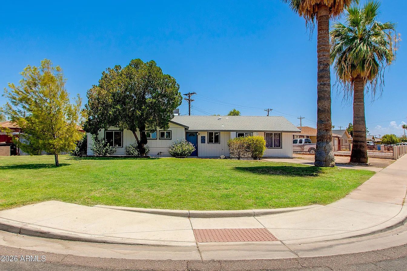 5657 North 39th Avenue, Phoenix, AZ 85019 photo 2
