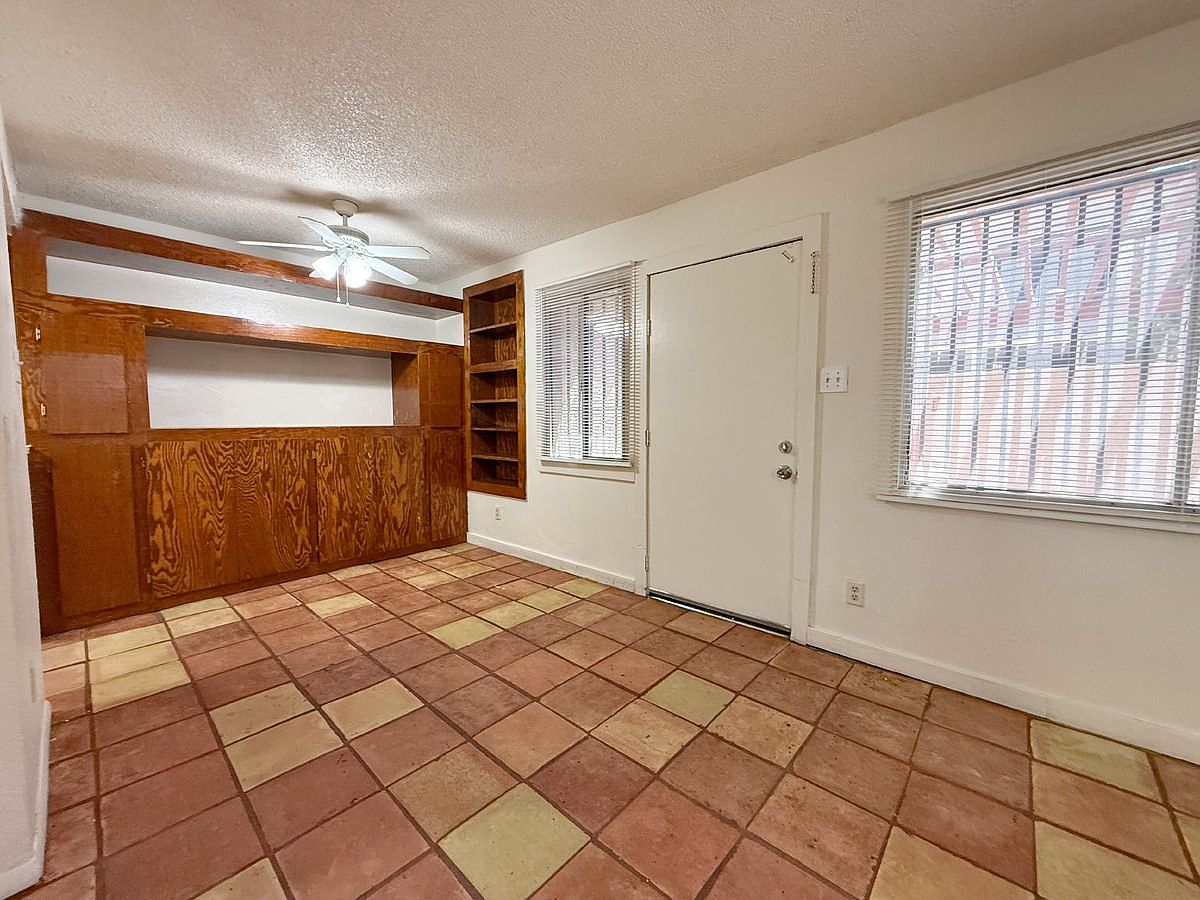 4031 W Mesquite Ln Phoenix, AZ 85019 photo 5
