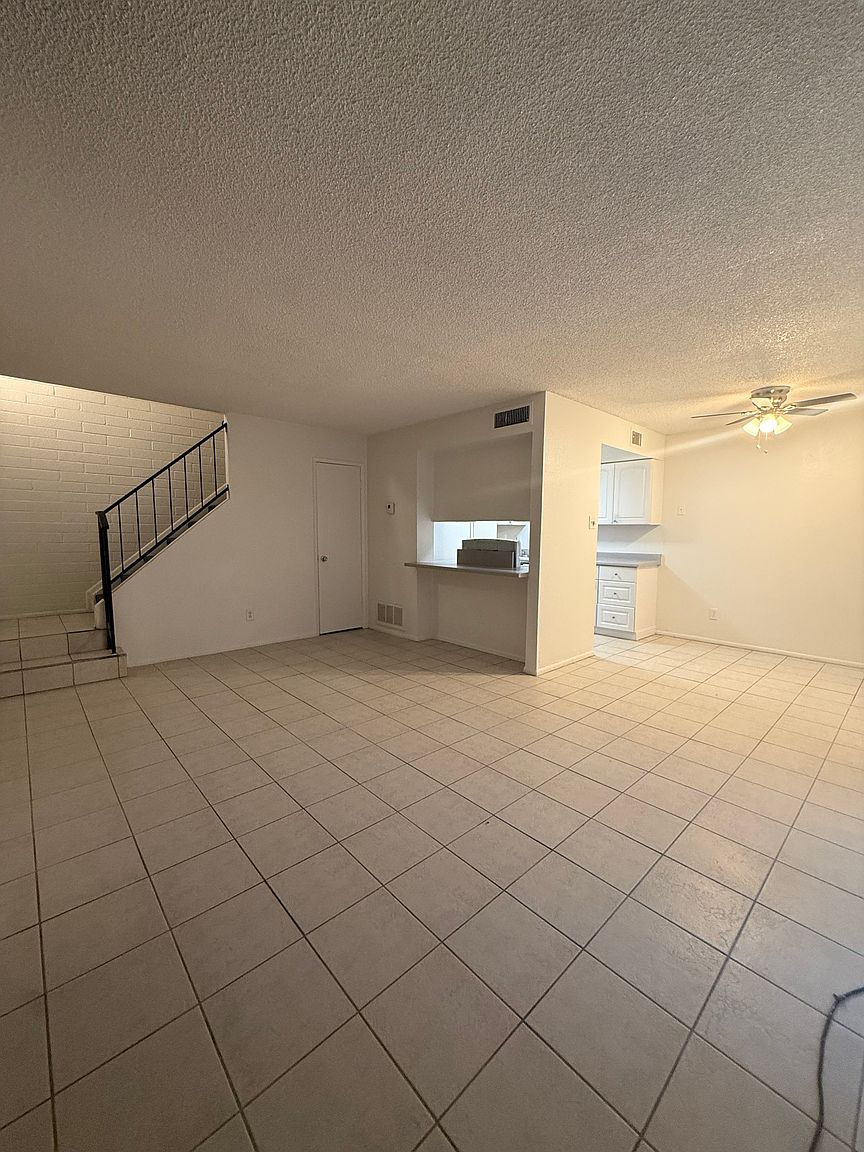 4040 W Mesquite Ln photo 2