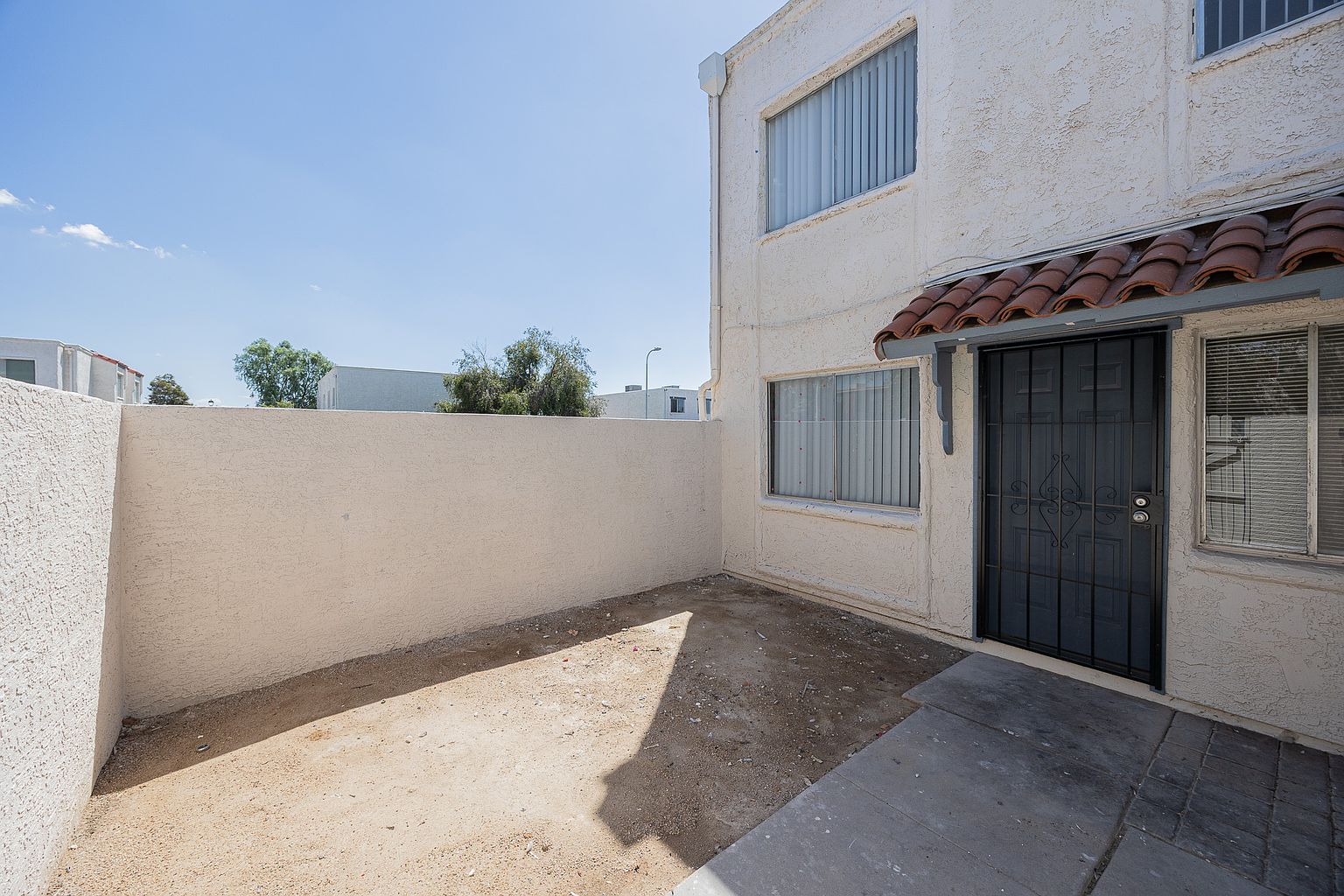 5246 N 42nd Ln photo 5