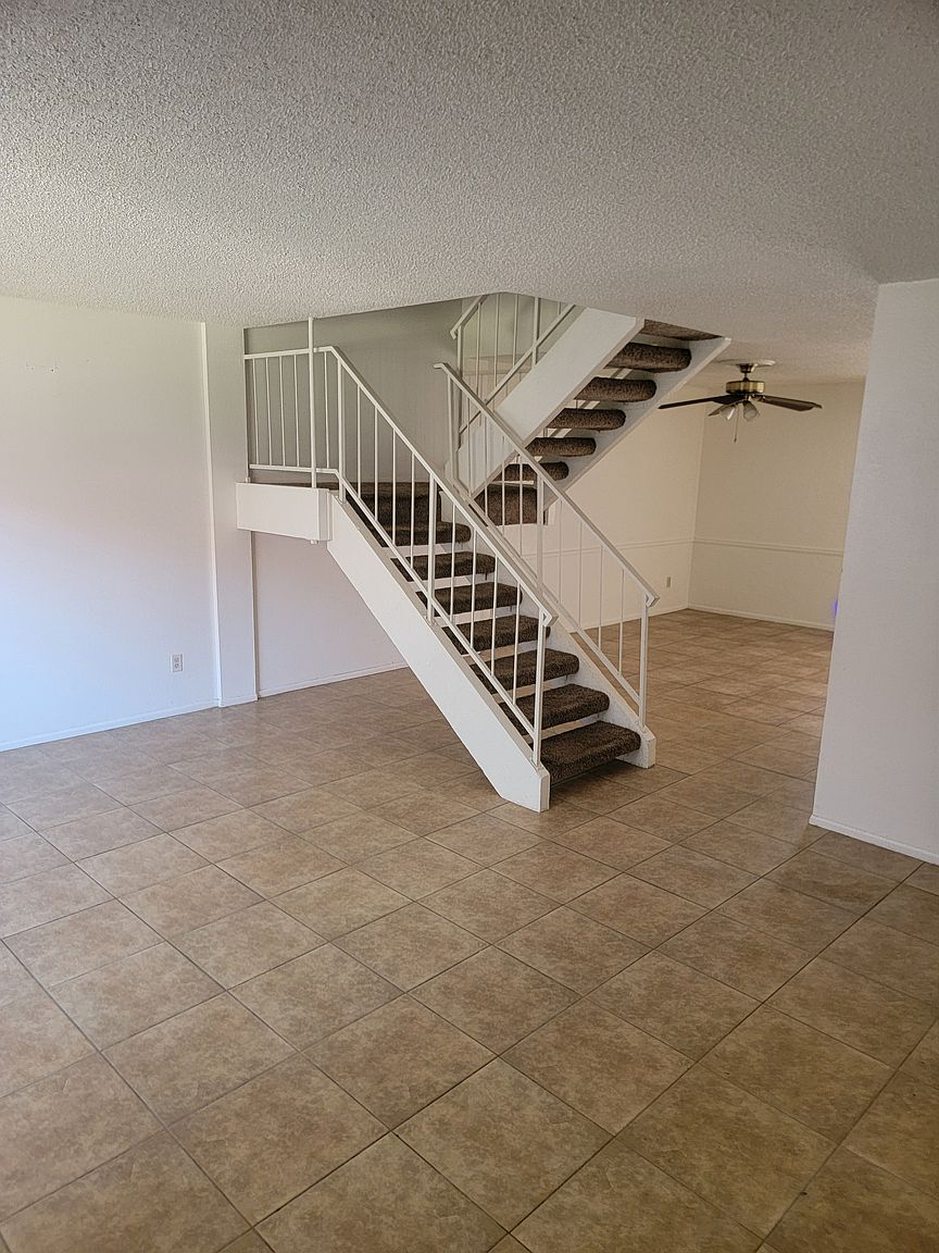 7854 N 47th Ave Glendale, AZ 85301 photo 3