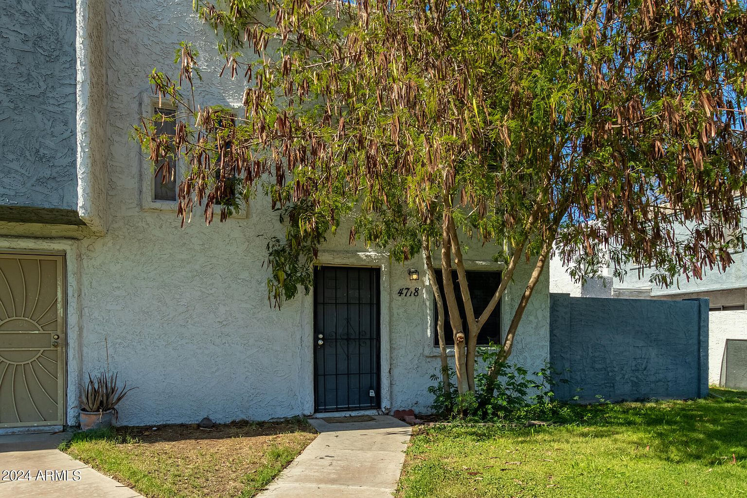 4718 W Orangewood Ave Glendale, AZ 85301 photo 2
