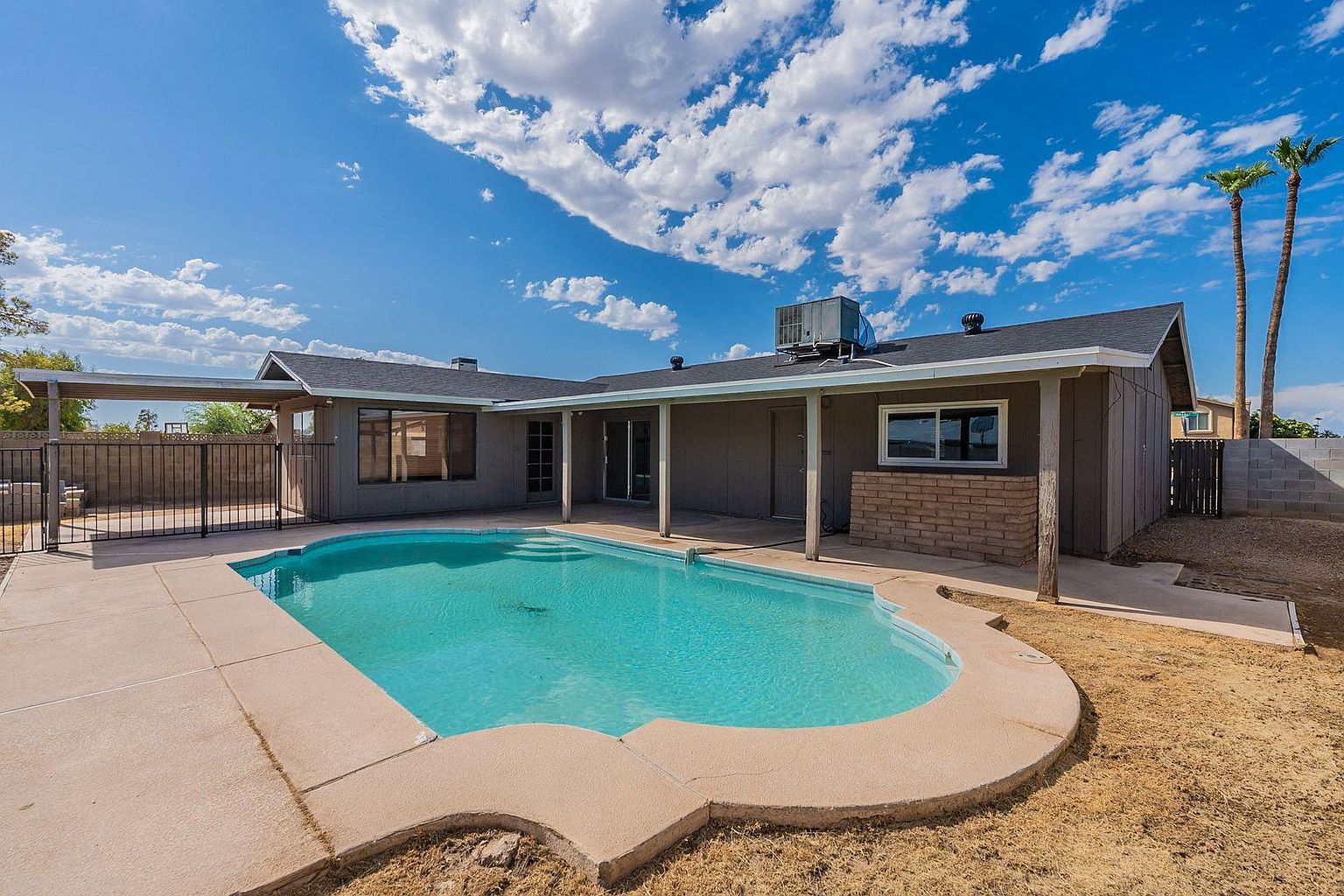 4501 W Cinnabar Ave photo 4