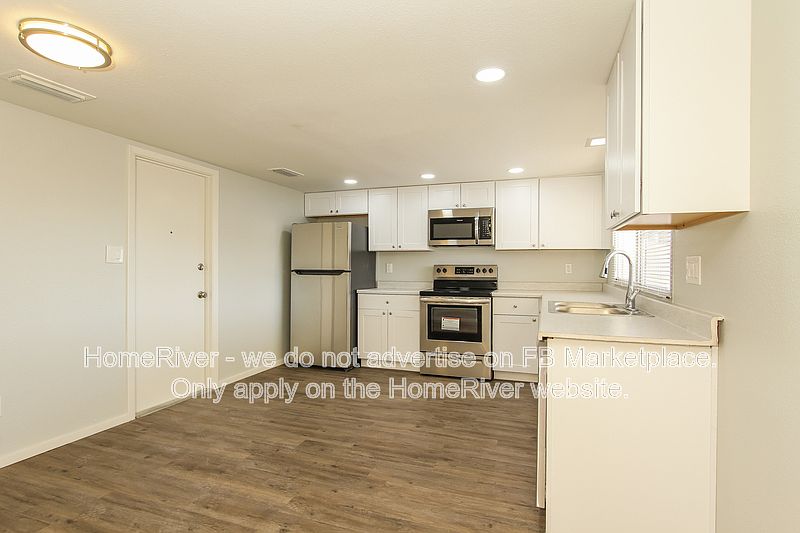 4441 W Carol Ave photo 4