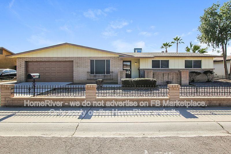 4441 W Carol Ave photo 2