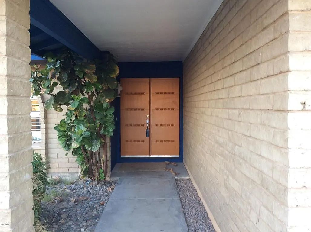 9422 N 49th Ave photo 3