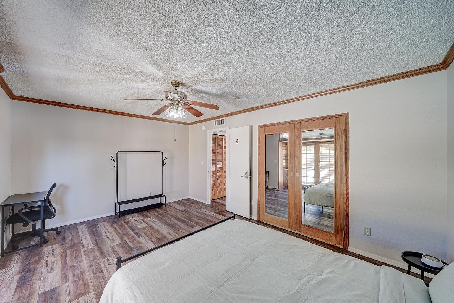 5124 W Harmont Dr Glendale, AZ 85302 photo 5