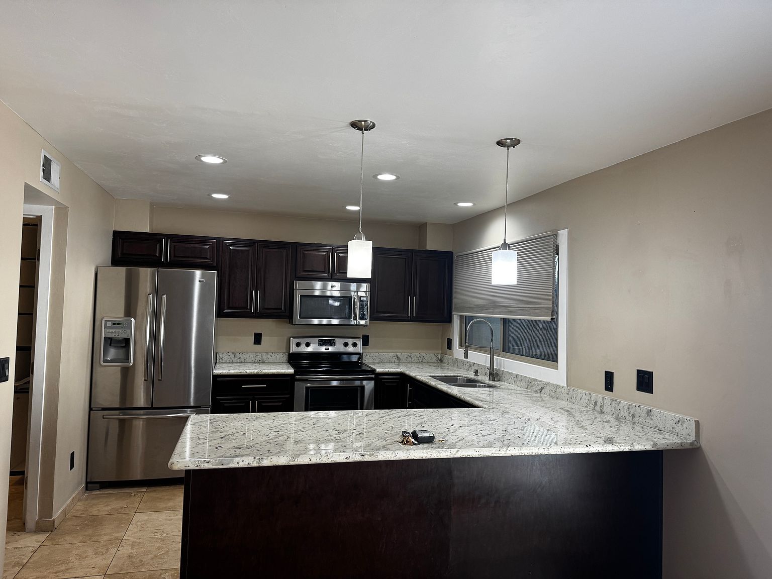 5405 W Echo Ln photo 4
