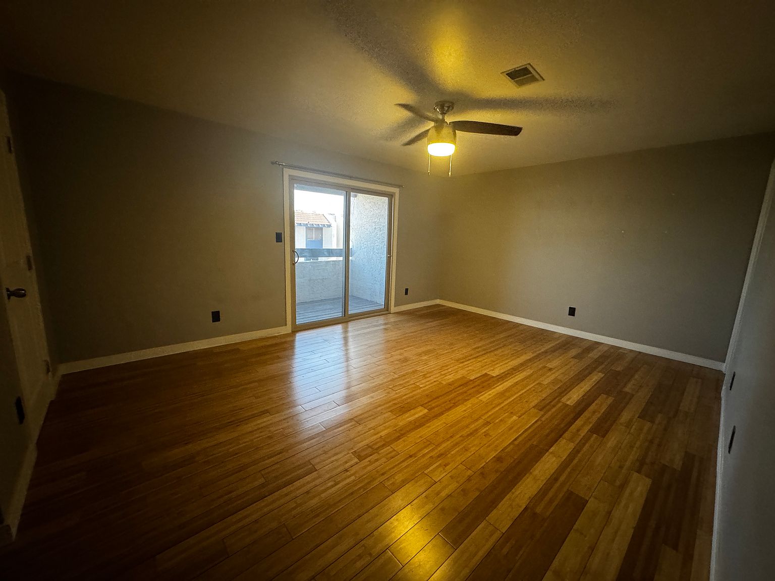 5405 W Echo Ln photo 3