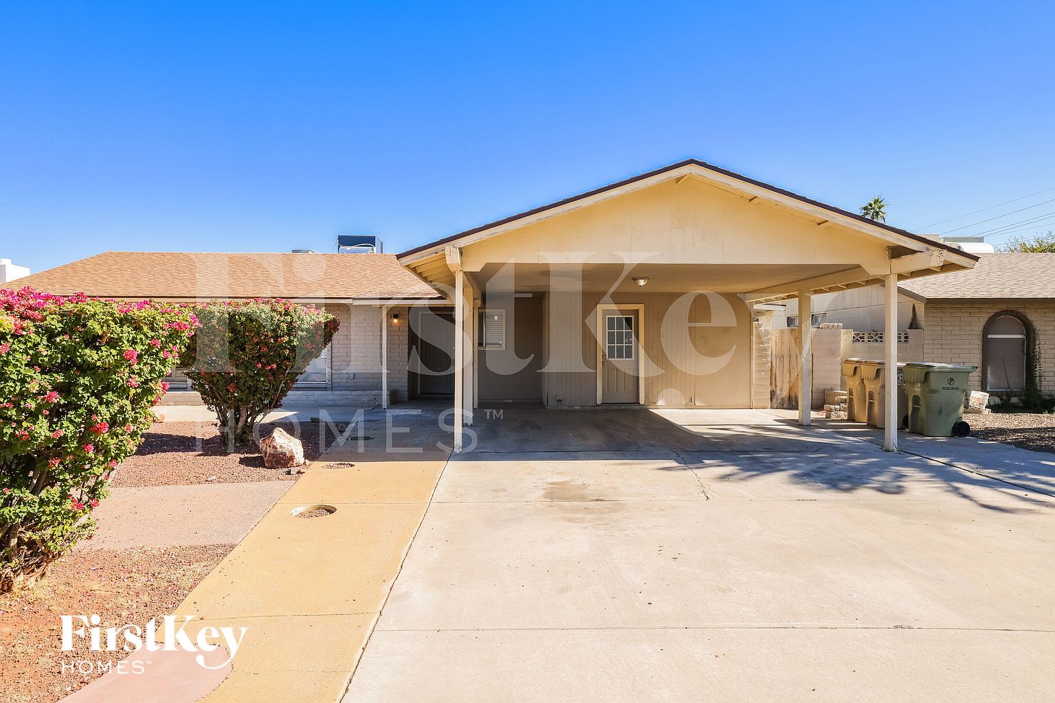 9015 N 57th Ave Glendale, AZ 85302 photo 2