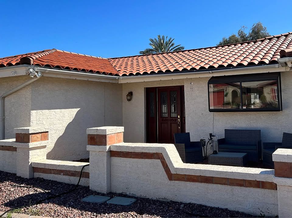 5137 W Christy Dr photo 5