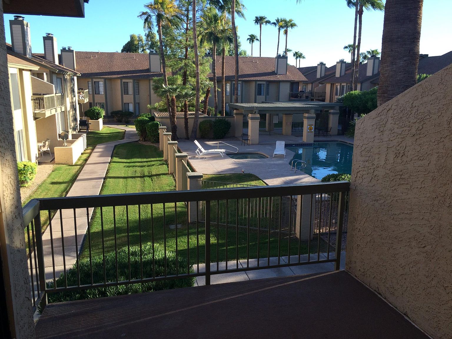 5236 W Peoria Ave Glendale, AZ 85302 photo 2