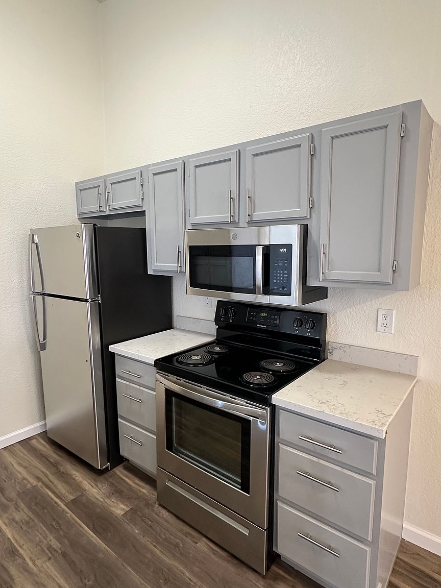 5236 W Peoria Ave Glendale, AZ 85302 photo 3