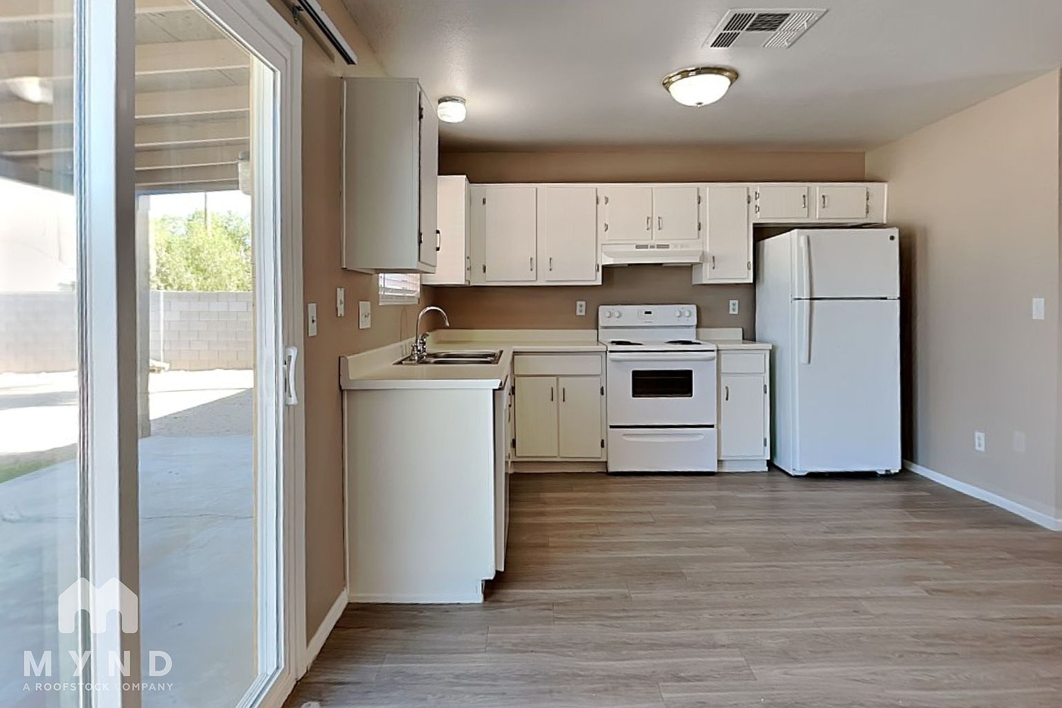 11412 N 57th Dr Glendale, AZ 85304 photo 5
