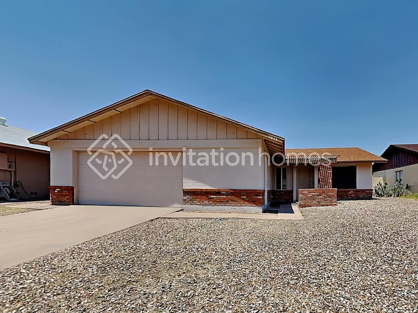 5634 W Altadena Ave photo 2