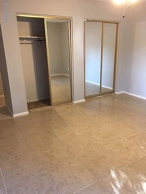 2507 W Sharon Ave photo 2
