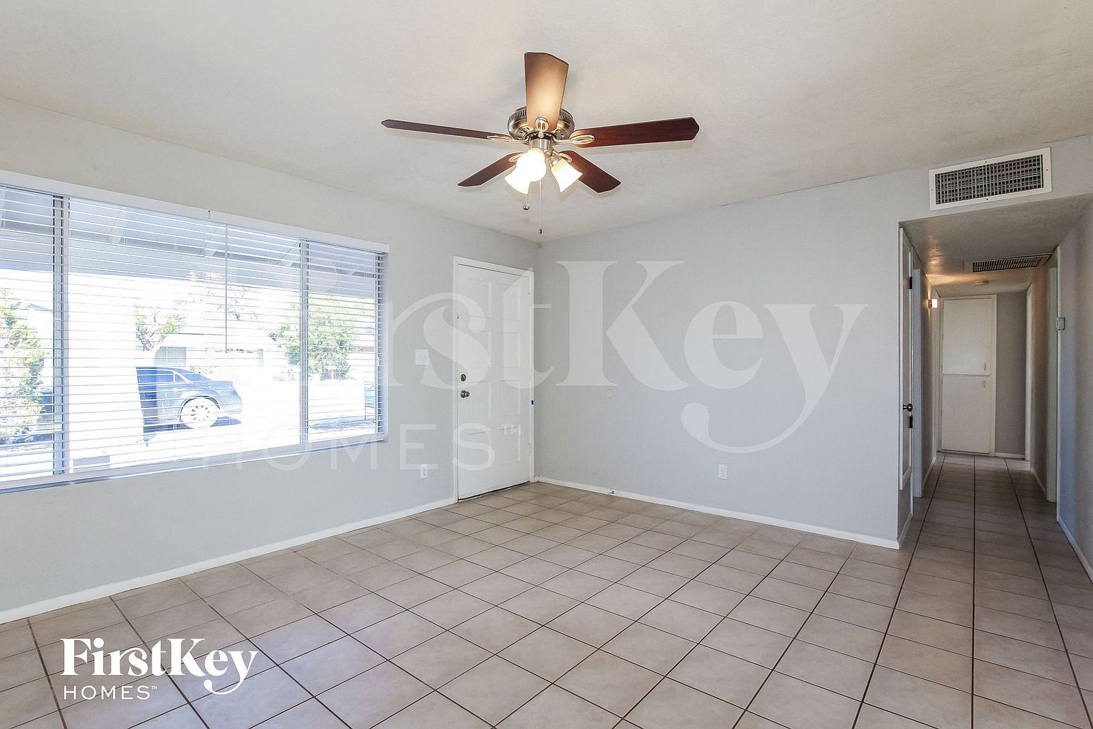 2041 W Windrose Dr Phoenix, AZ 85029 photo 4