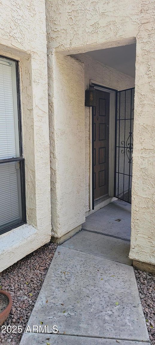 3119 W Cochise Dr photo 3