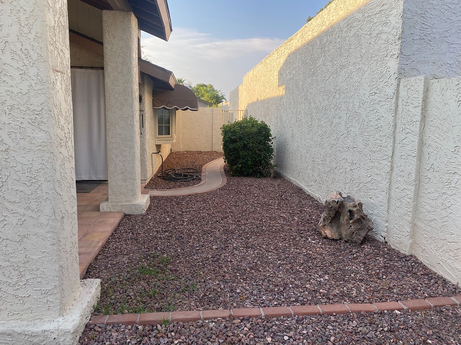 2909 W Sierra St photo 5