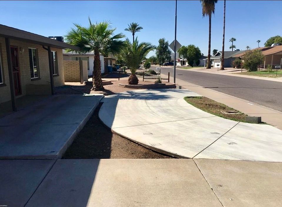 3229 W Desert Cove Ave photo 4