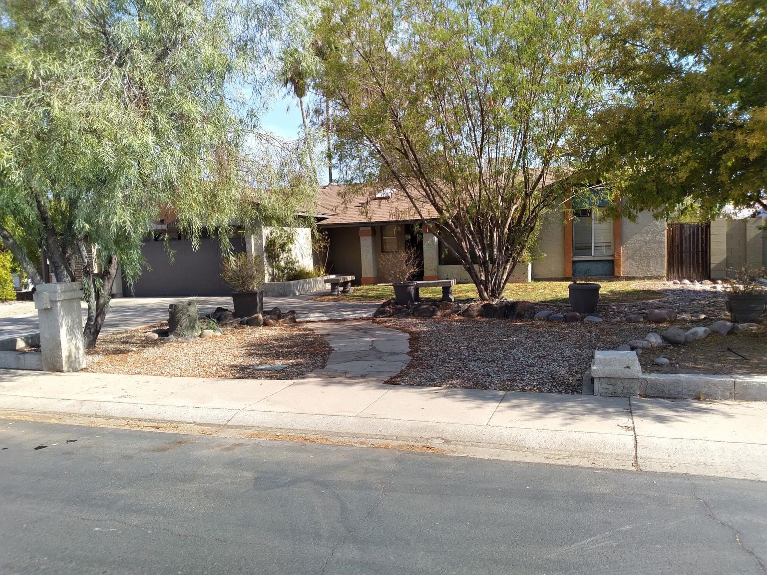 4022 W Wood Dr photo 2