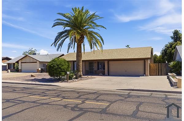 4047 W Sweetwater Ave Phoenix, AZ 85029 photo 2