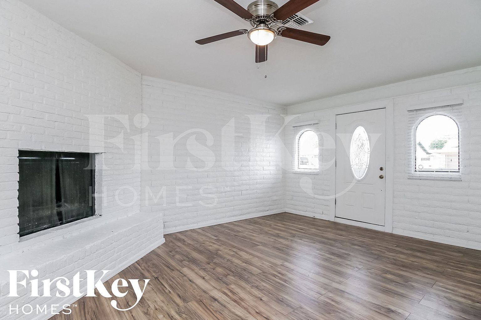 3734 W Sierra St Phoenix, AZ 85029 photo 2