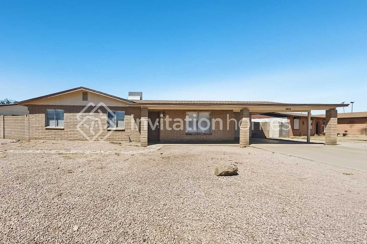 3705 W Purdue Ave Phoenix, AZ 85051 photo 2
