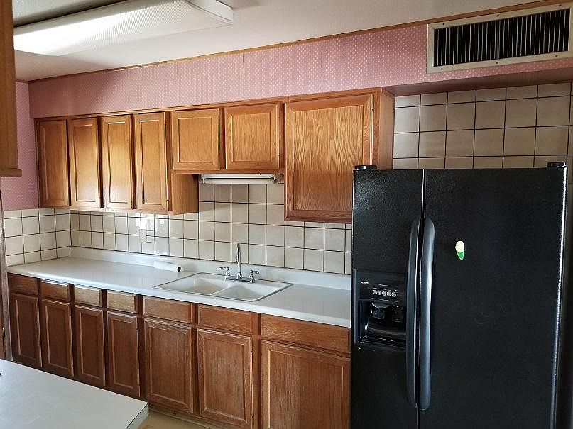 2529 W Columbine Dr photo 2