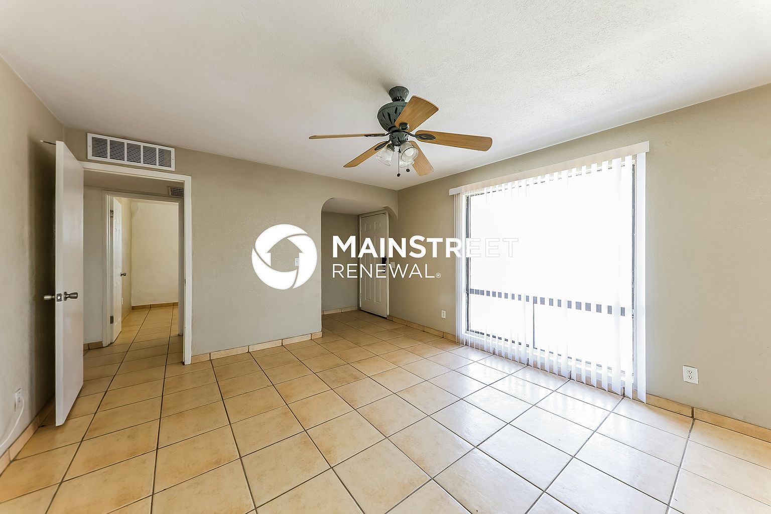 2753 W Lawrence Ln Phoenix, AZ 85051 photo 3