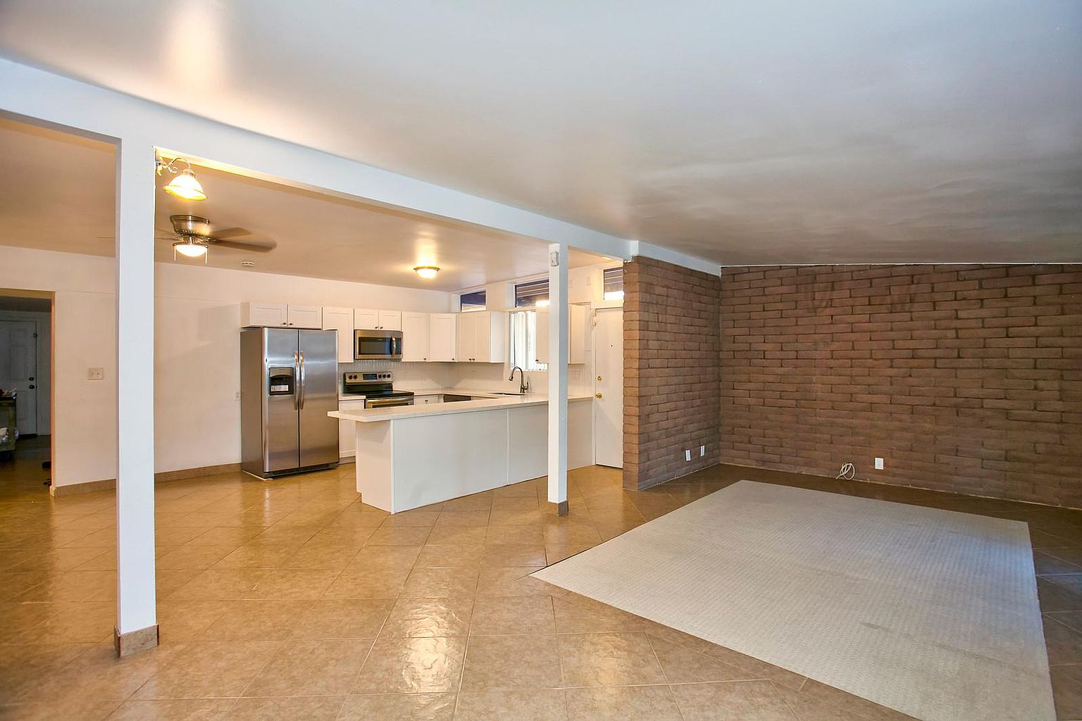 3719 W Townley Ave photo 2
