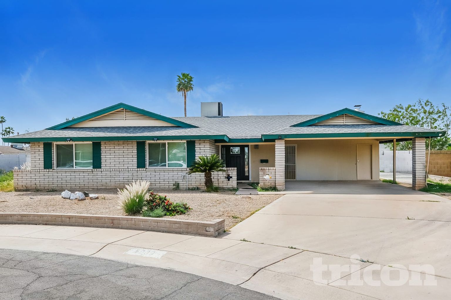 4009 W Hayward Ave Phoenix, AZ 85051 photo 3