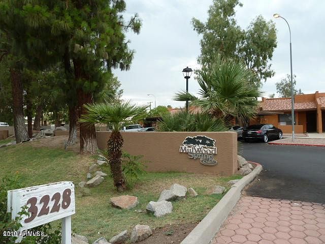 3228 W Glendale Ave Phoenix, AZ 85051 photo 2