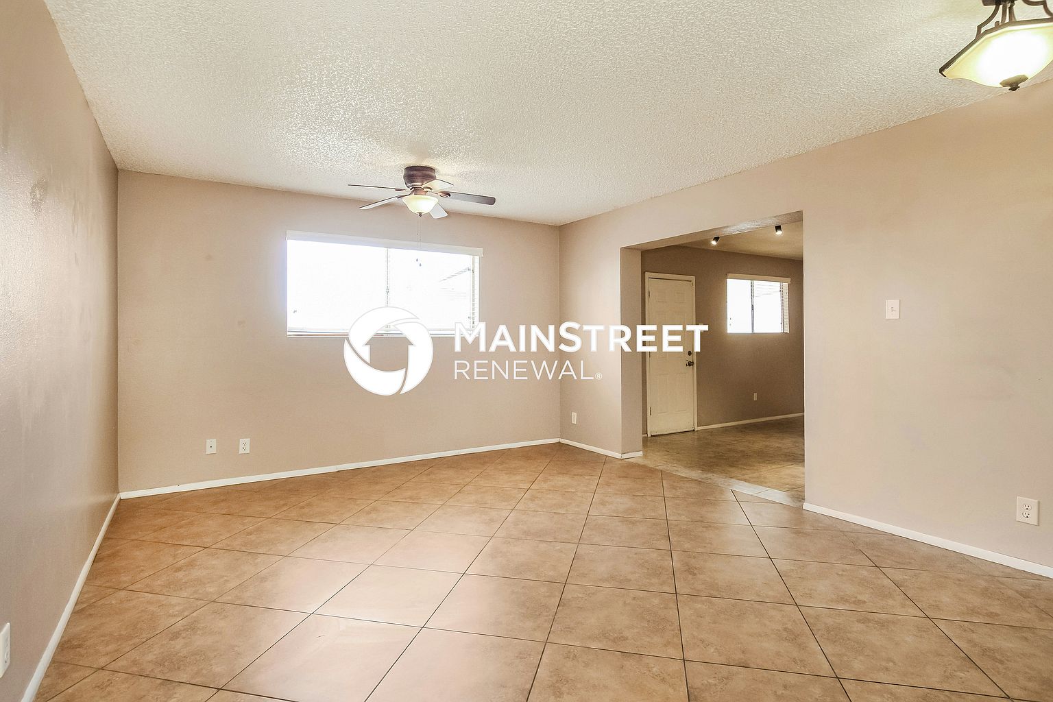 3907 W Kaler Dr Phoenix, AZ 85051 photo 5