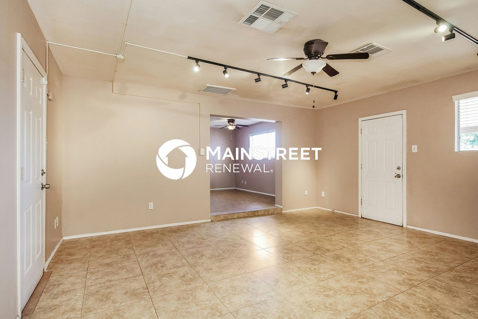 3907 W Kaler Dr Phoenix, AZ 85051 photo 4