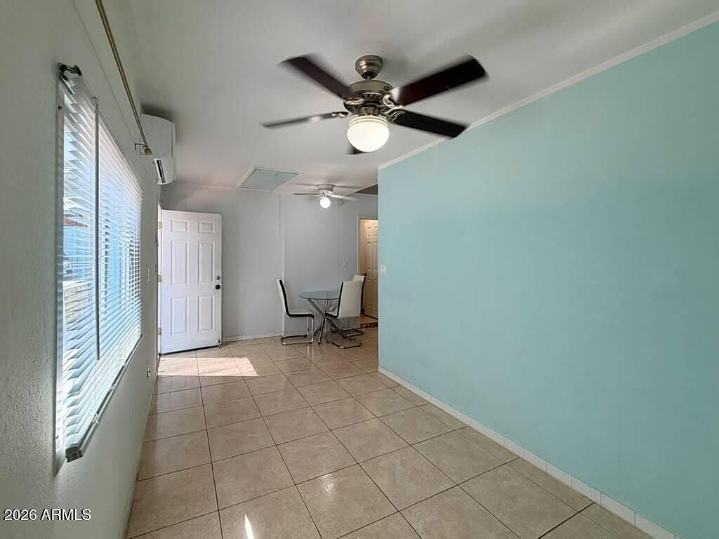 2923 W Keim Dr photo 4