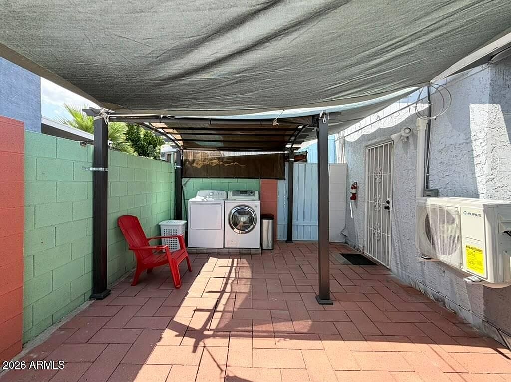 2923 W Keim Dr photo 2