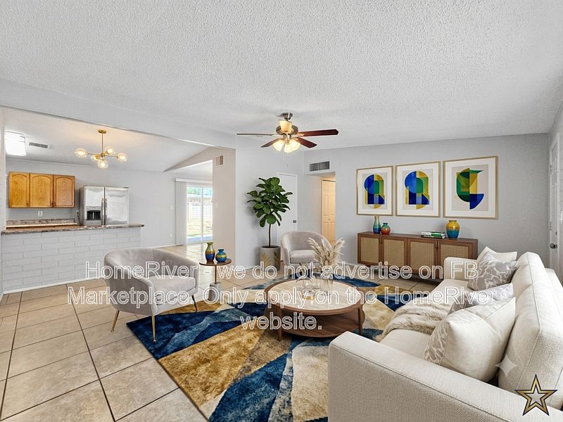 6019 N 32nd Dr photo 3