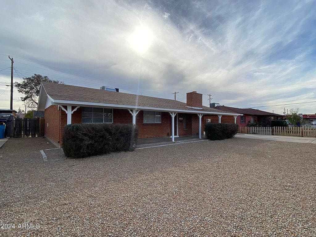 4251 W Keim Dr Phoenix, AZ 85019 photo 2
