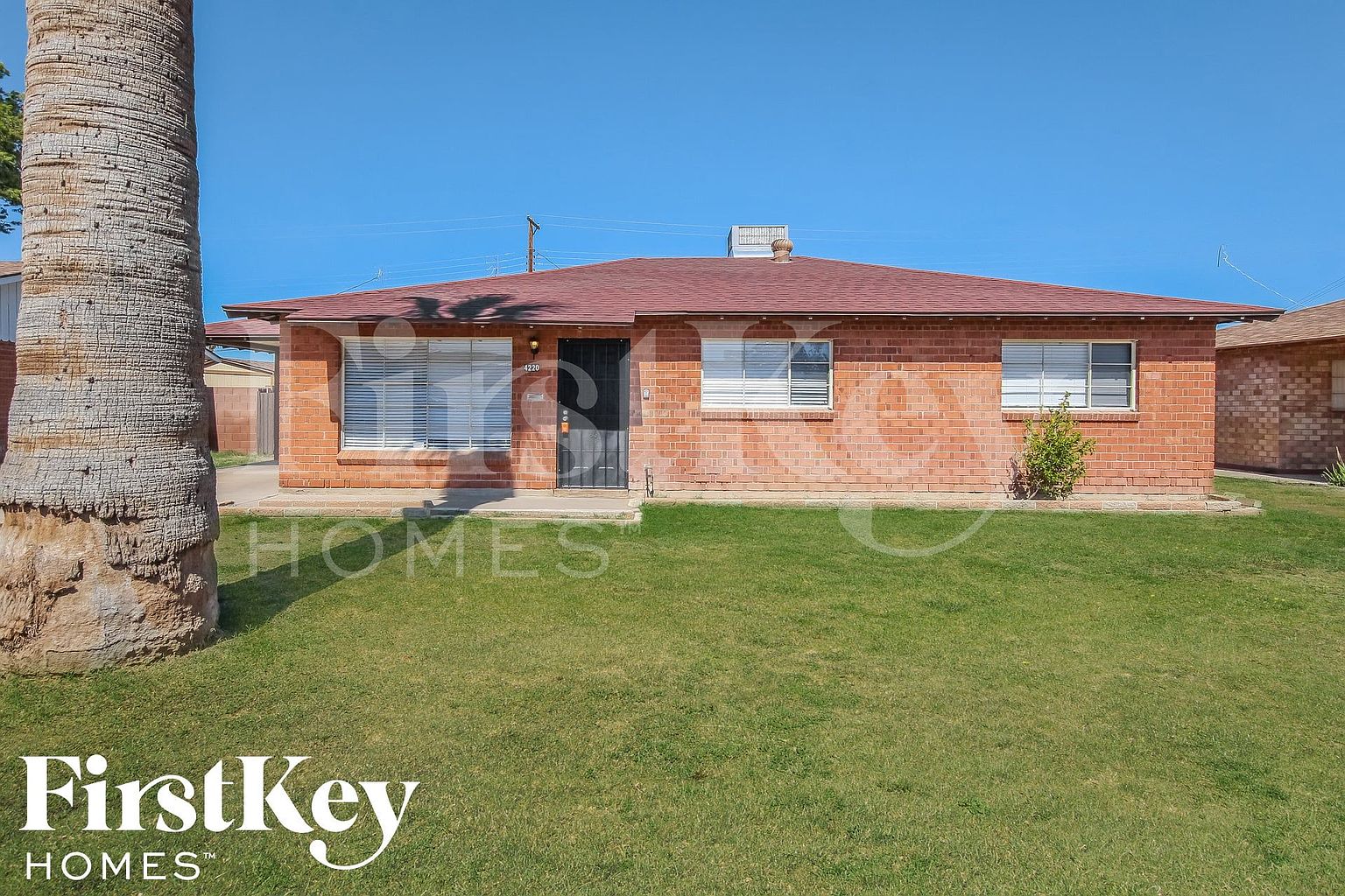 4220 W Cavalier Dr Phoenix, AZ 85019 photo 2